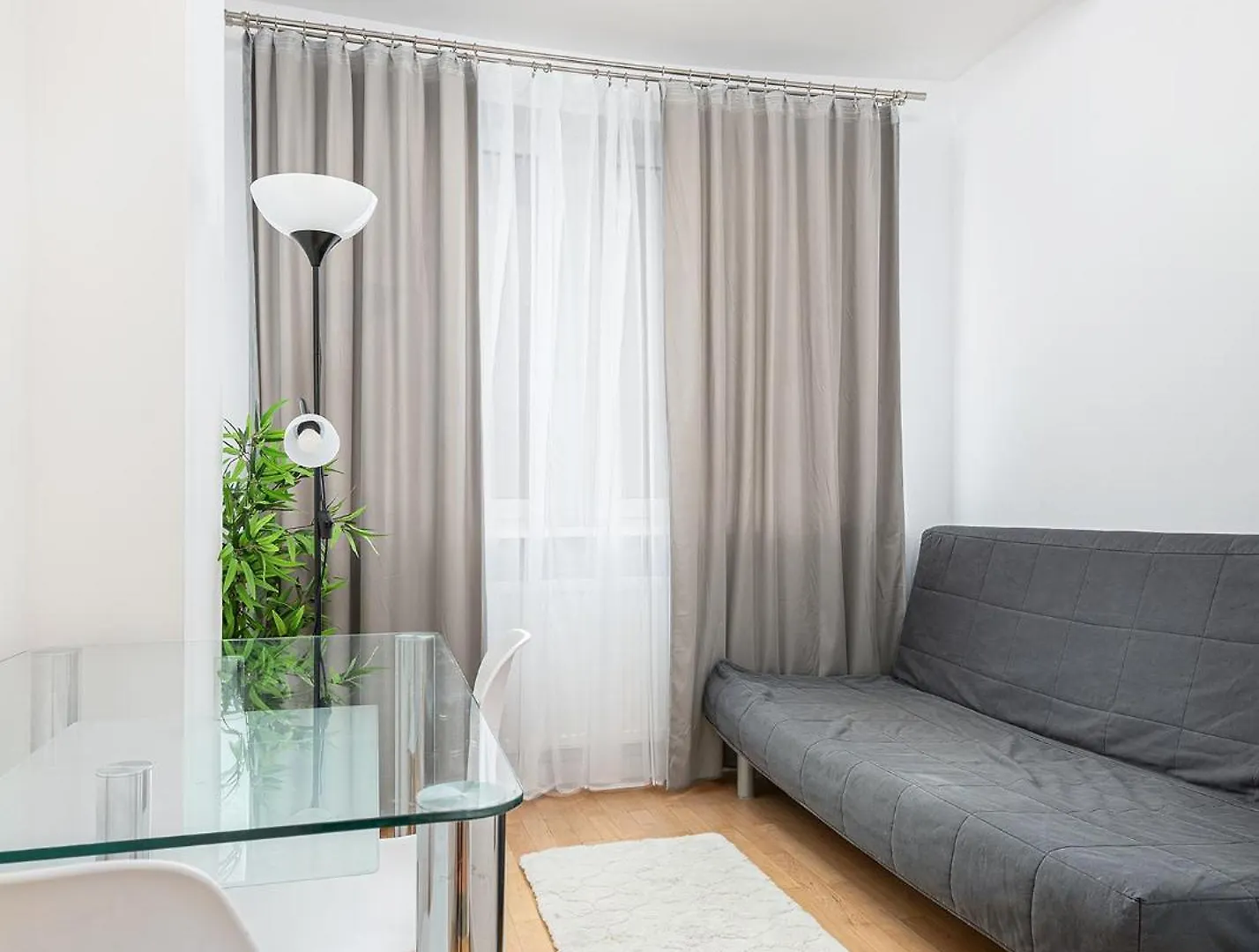 Apartment Rentplanet - Apartamenty Domaniewska Warsaw Poland
