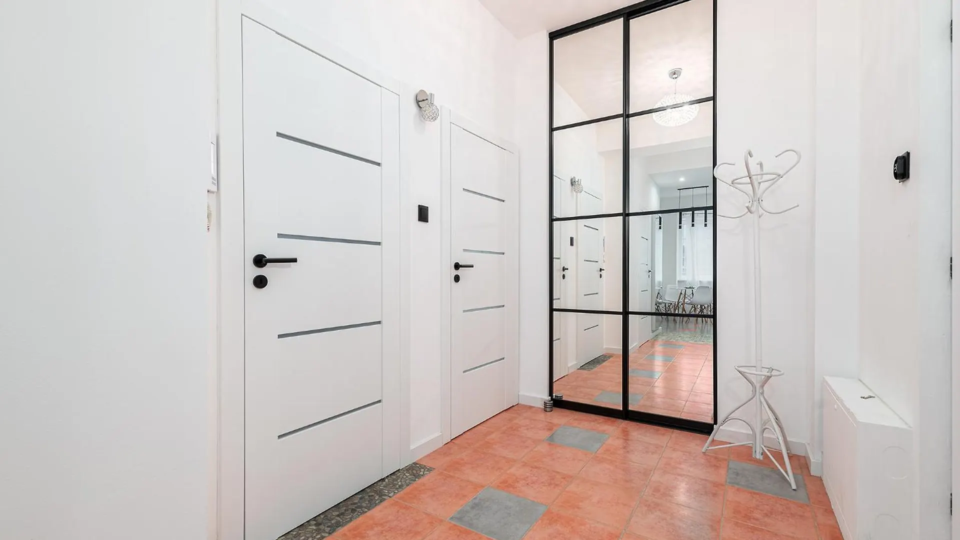 Rentplanet - Apartamenty Domaniewska Warsaw Apartment