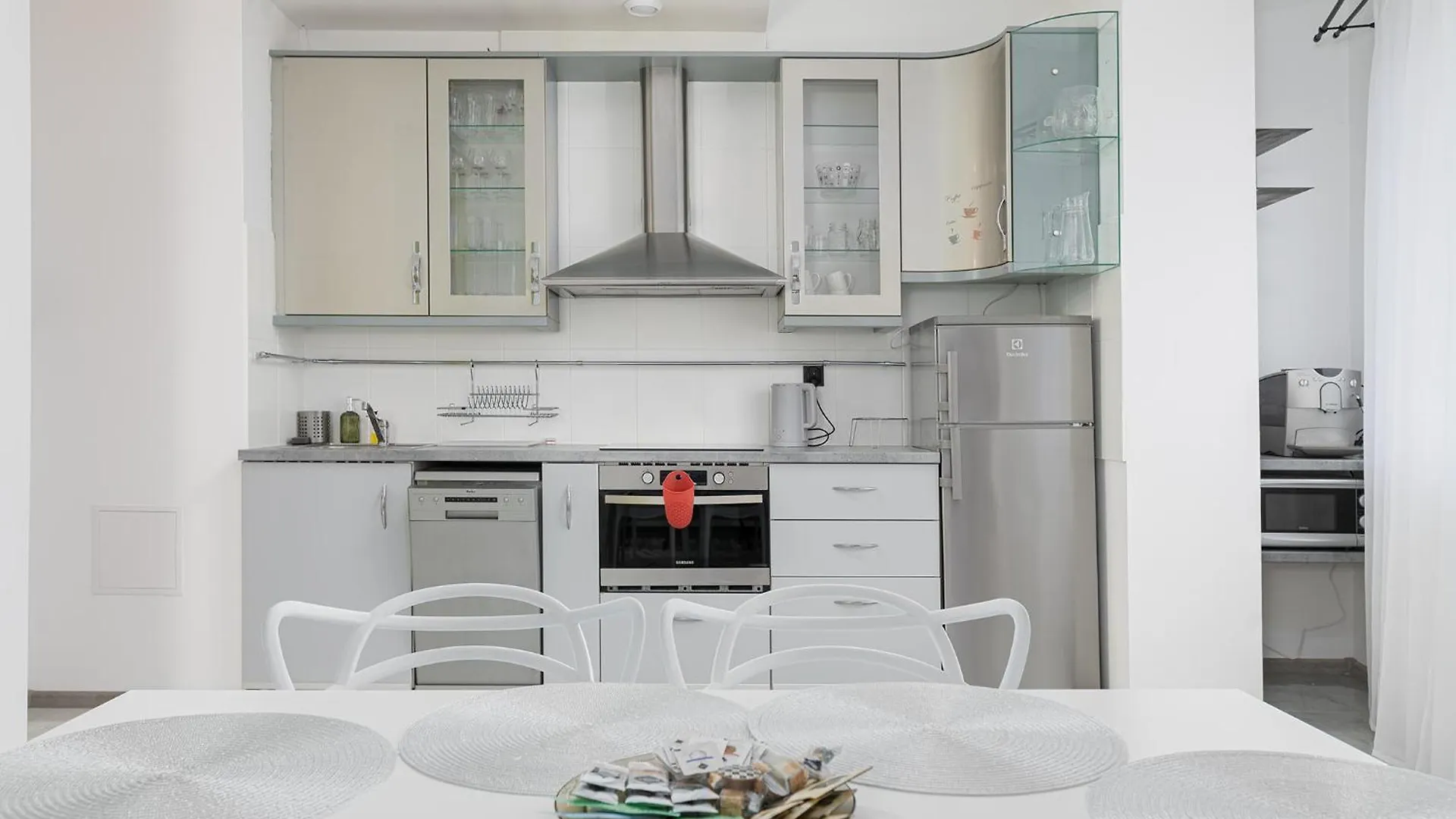 Rentplanet - Apartamenty Domaniewska Warsaw 0*,  Poland